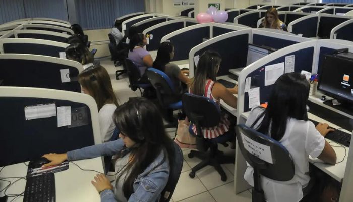 Anatel abre consulta para ampliar prefixo 0303 nas ligações comerciais